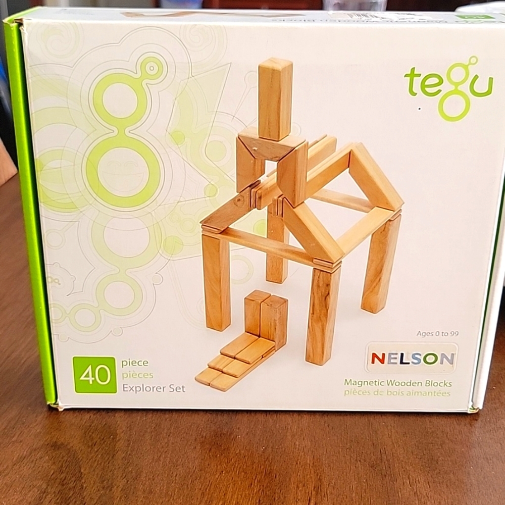 TEGU JUNGLE Magnetic Wooden Blocks Explorer Set of 40 Original Wood Building Box
